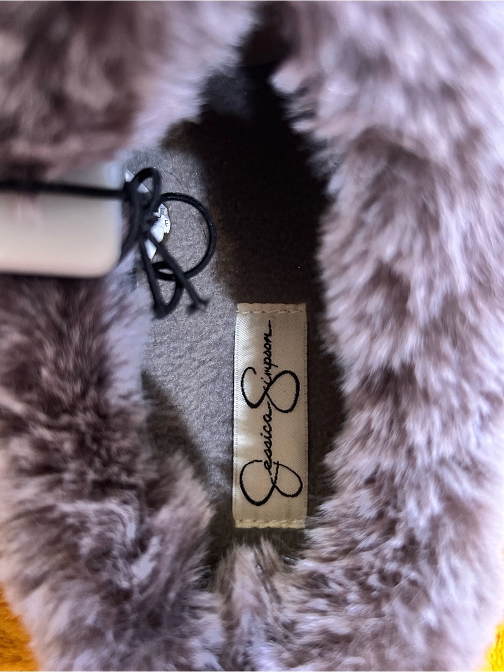 Jessica Simpson Grey Faux Fur Lined Slip-On Slippers Size 9/10 - Picture 5 of 5